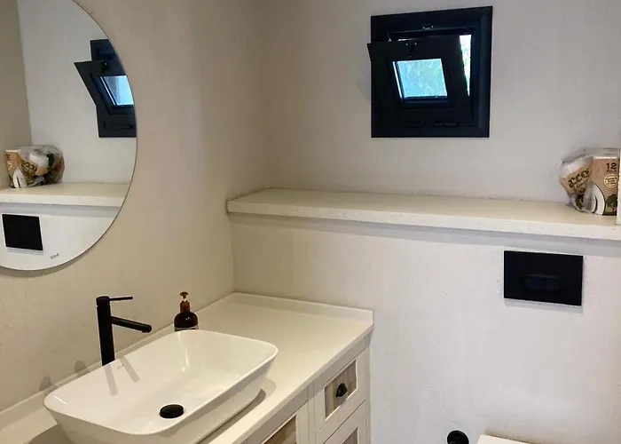 Duplex In Bitez Opposite Aktur, #15 Vilă *